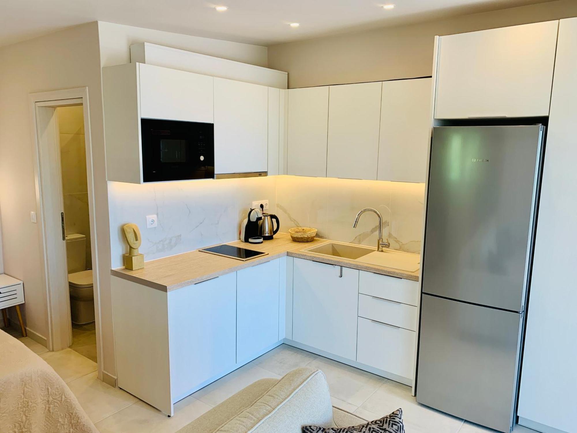 Thelfi Luxury Studio In Attica - Close To Varkiza Beach - Sea View Vári Ngoại thất bức ảnh