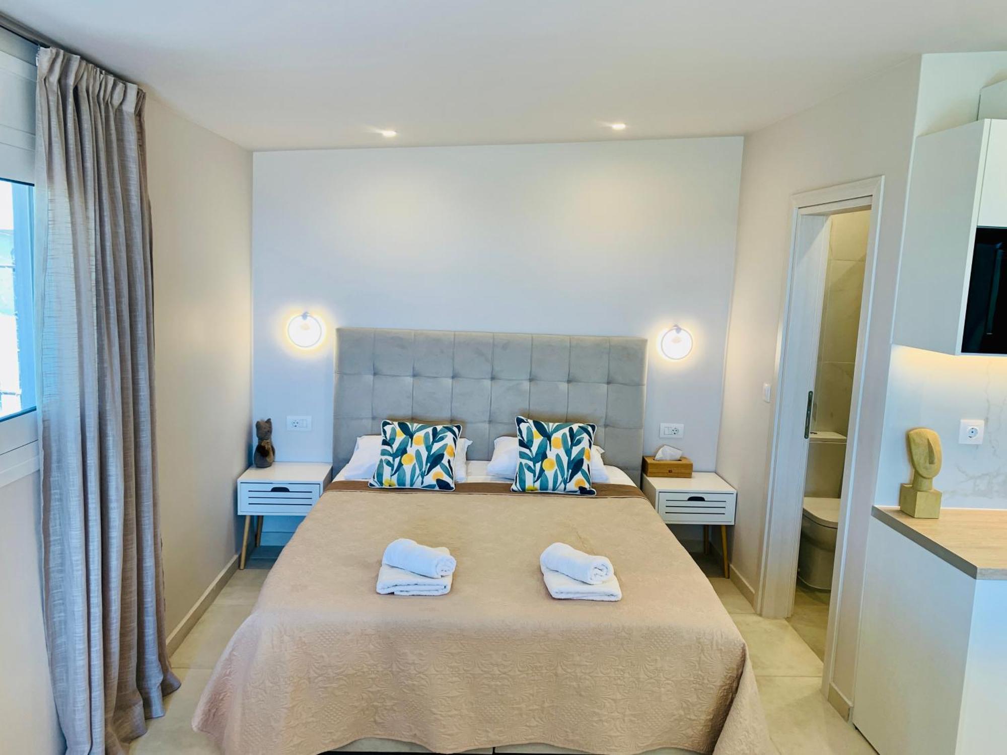 Thelfi Luxury Studio In Attica - Close To Varkiza Beach - Sea View Vári Ngoại thất bức ảnh